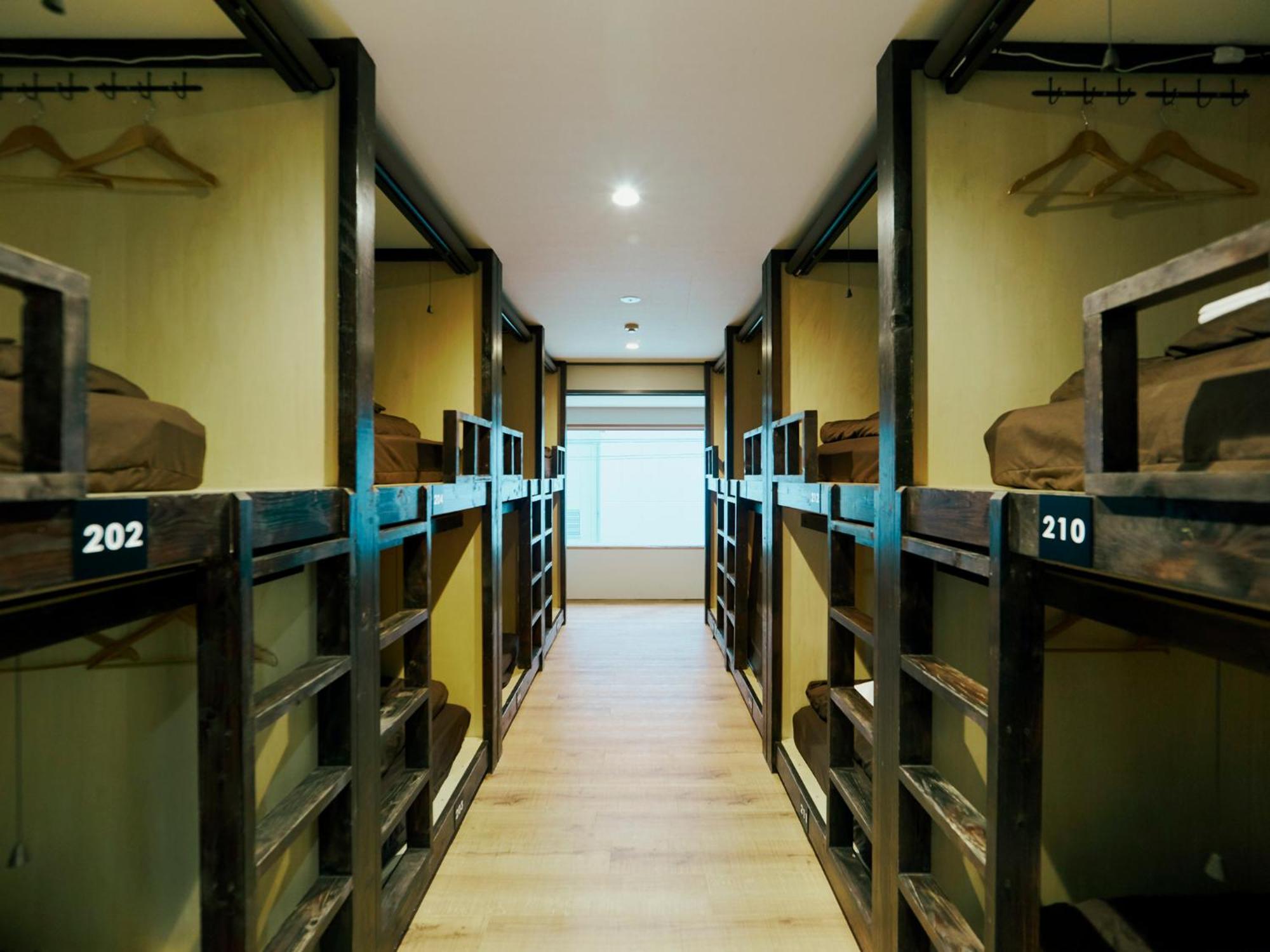 Akasaka Guesthouse Hive Tokio Buitenkant foto